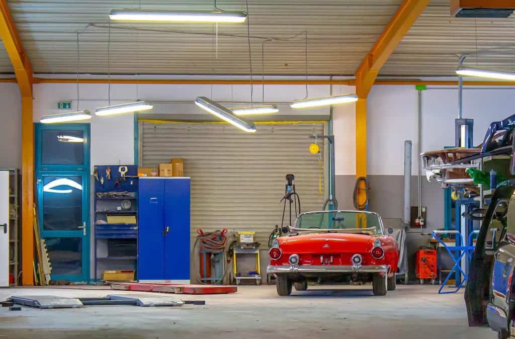 Materials That Improve Durability in Garage Floors