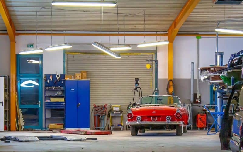 Materials That Improve Durability in Garage Floors